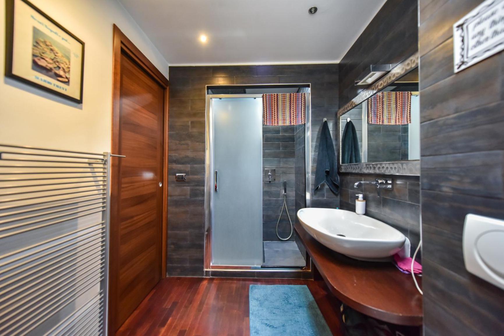 Modern Apartment Piazza Statuto Porta Susa Fs Torino Eksteriør bilde