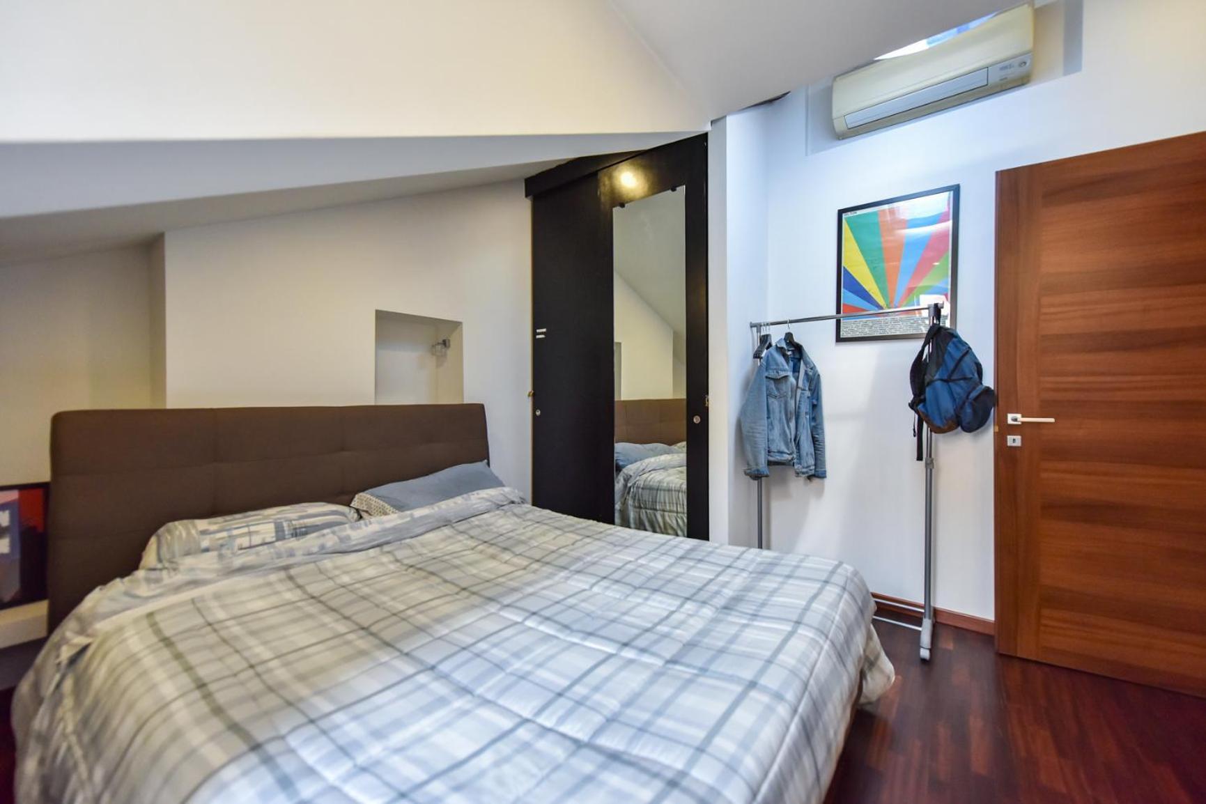 Modern Apartment Piazza Statuto Porta Susa Fs Torino Eksteriør bilde