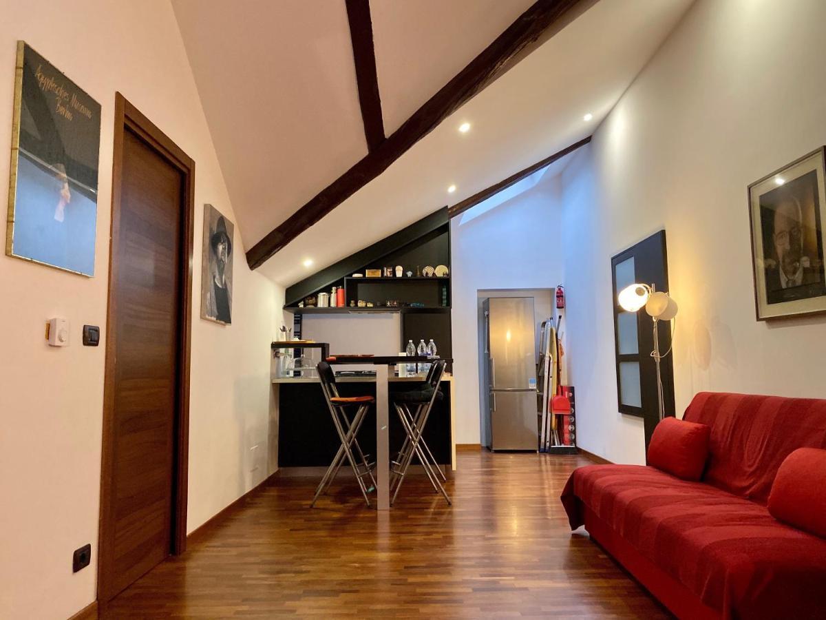 Modern Apartment Piazza Statuto Porta Susa Fs Torino Eksteriør bilde